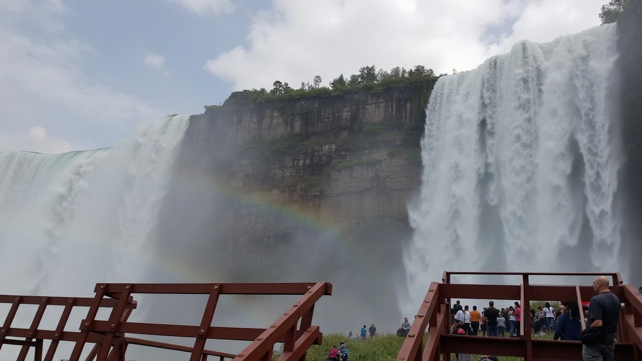 Tragic Incident at Niagara Falls: Mother and Children Presumed Dead Amid Ongoing Search Efforts