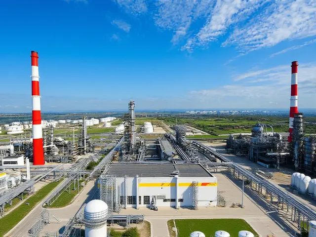 Syzran Refinery Halted: Ukraine Drone Strike Hits Russia’s Oil Hub